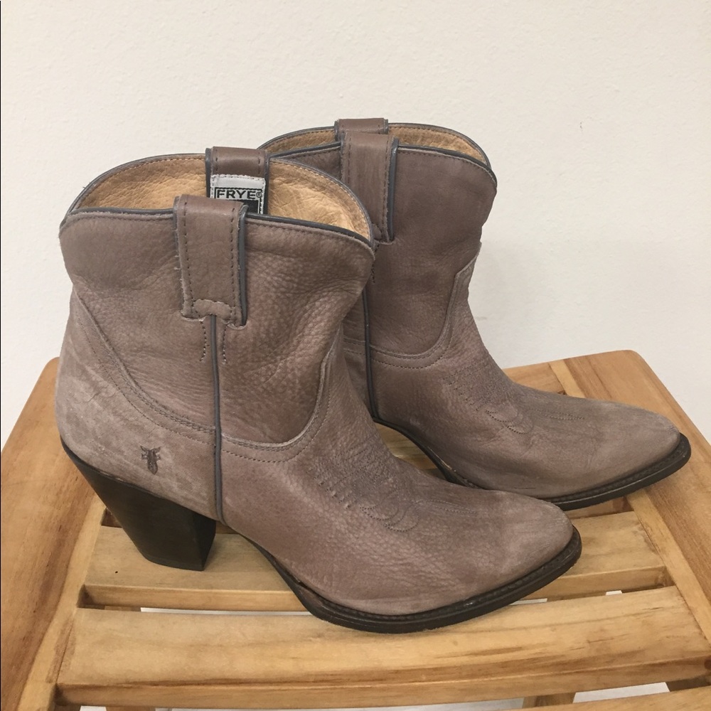 Frye Billy booties! Grey/taupe & gorgeous! Sz 10